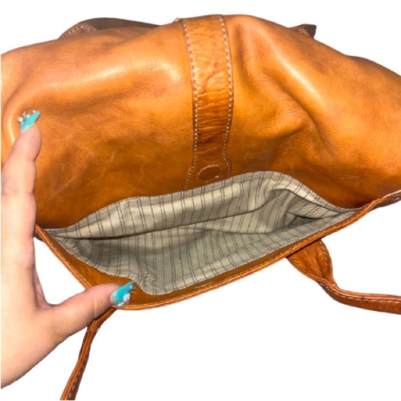 Frye Campus Satchel, Women's Campus Hobo Bag, 100% Dakota Red Burnt Leather - Picture 14 of 15